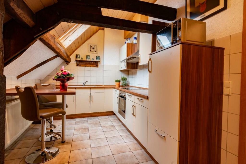 Ferienwohnung Flaemisches Weinhaus Винтрих Экстерьер фото